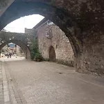 Villaro شقة