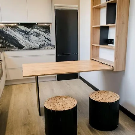 Villaro Apartment Cartes